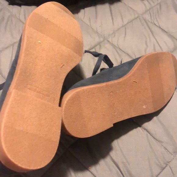 Blue low boot - Picture 3 of 4